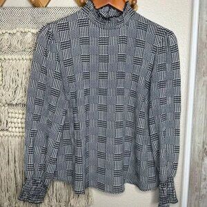 Forever 21 Monochrome Houndstooth Blouse (Small)